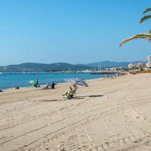 Pour 2 A 4 Personnes A 5 Min A Pied Des Plages De Appartamento
